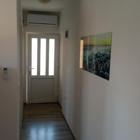 Frka Petesic Apartment Sali Bagian luar foto